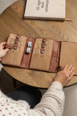 PROJECT 7 - WALNUT/GOLD